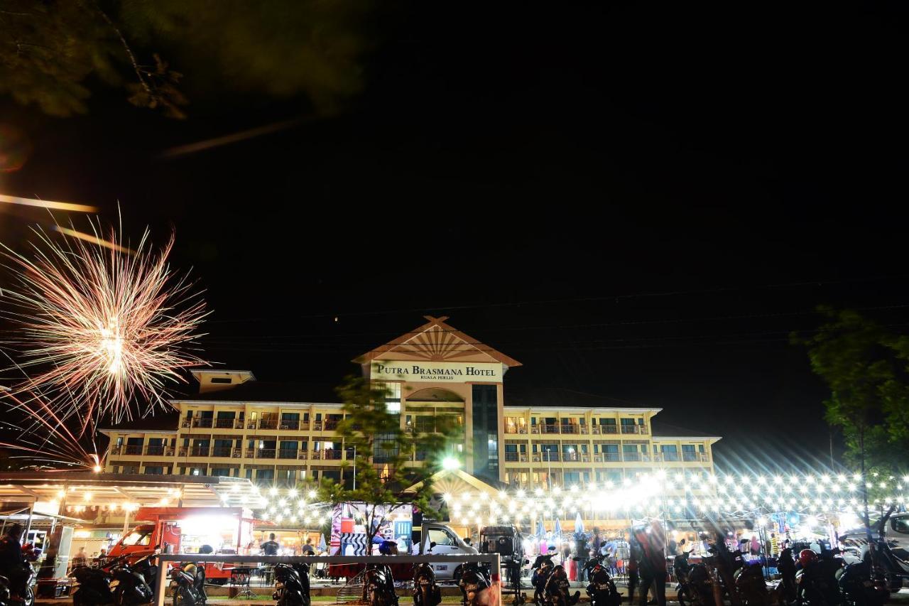 Putra Brasmana Hotel Kuala Perlis Extérieur photo
