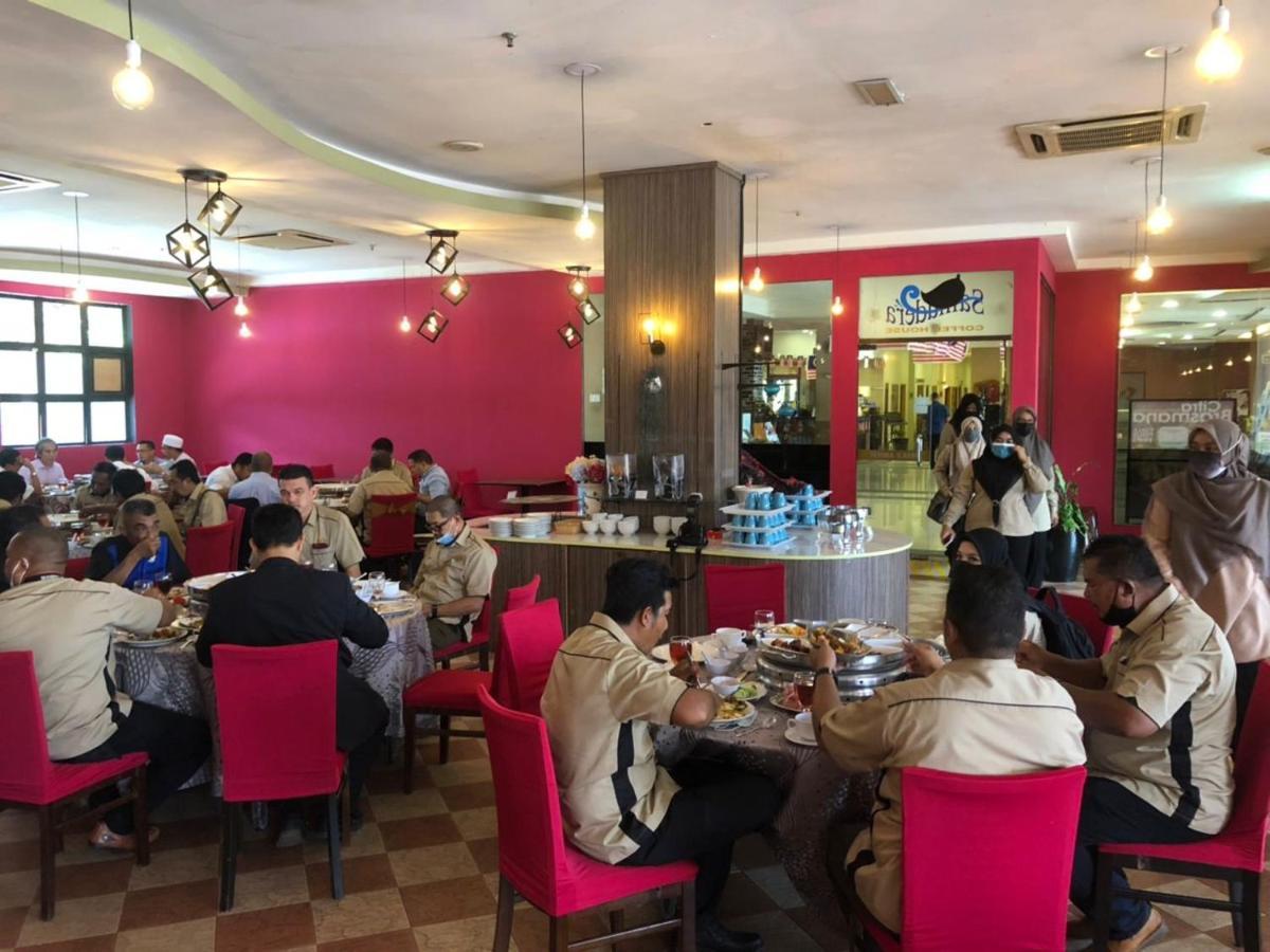 Putra Brasmana Hotel Kuala Perlis Extérieur photo