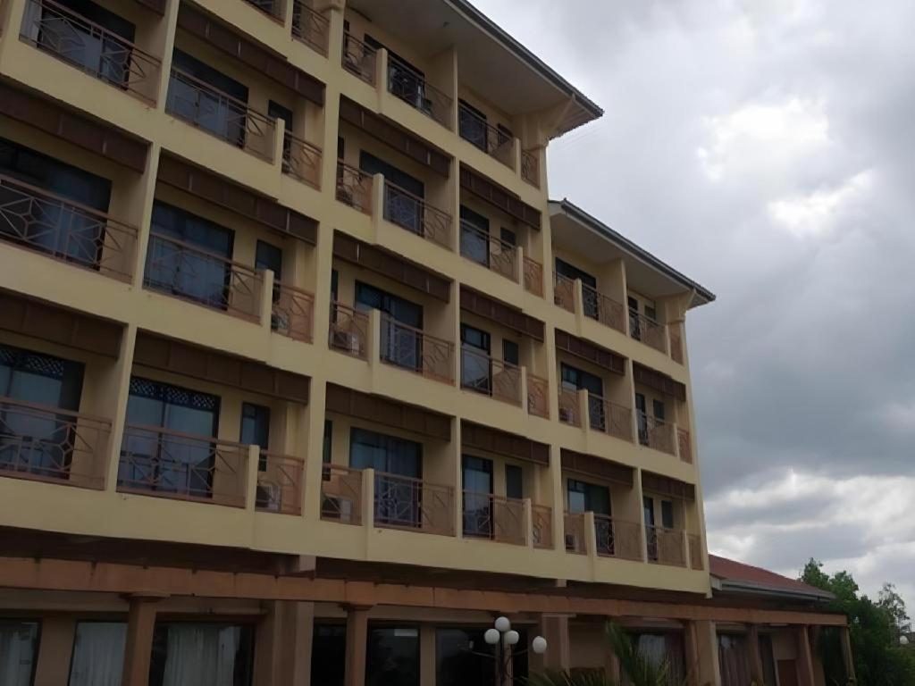 Putra Brasmana Hotel Kuala Perlis Extérieur photo