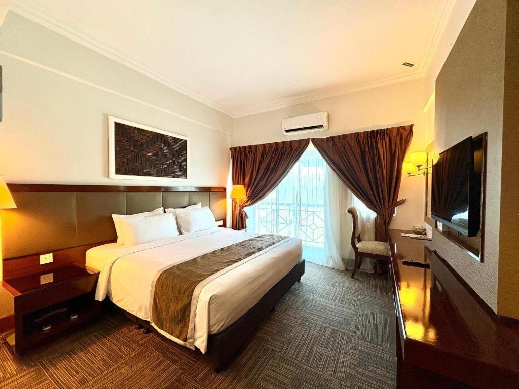 Putra Brasmana Hotel Kuala Perlis Extérieur photo